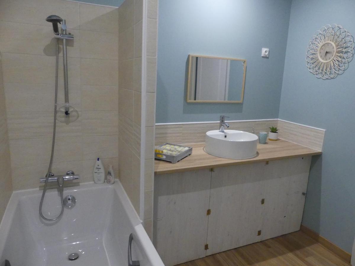 charmant studio 35m² au calme proche du circuit Saint-Gervais en-Belin Exterior foto
